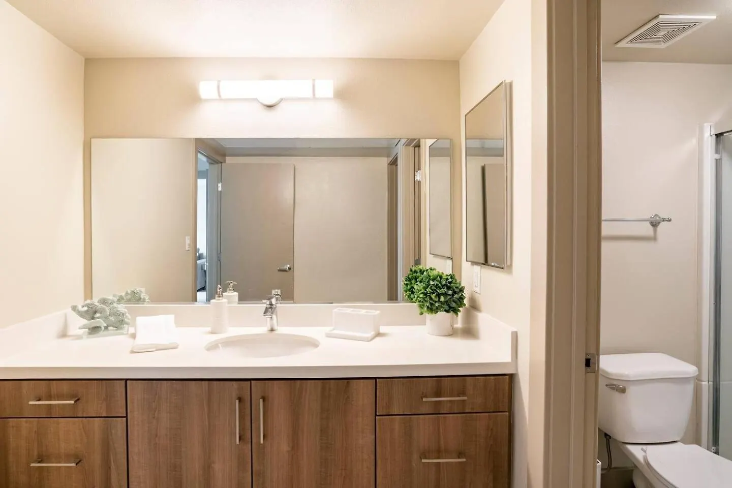 Harbor Views ,Luxury Condo, Venice&Marina Los Angeles 0*,  United States