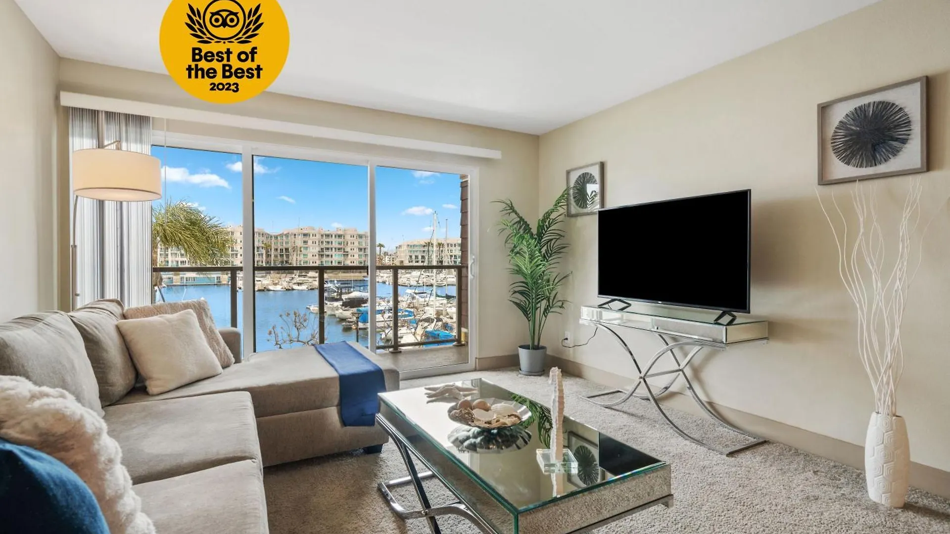 Harbor Views ,Luxury Condo, Venice&Marina location